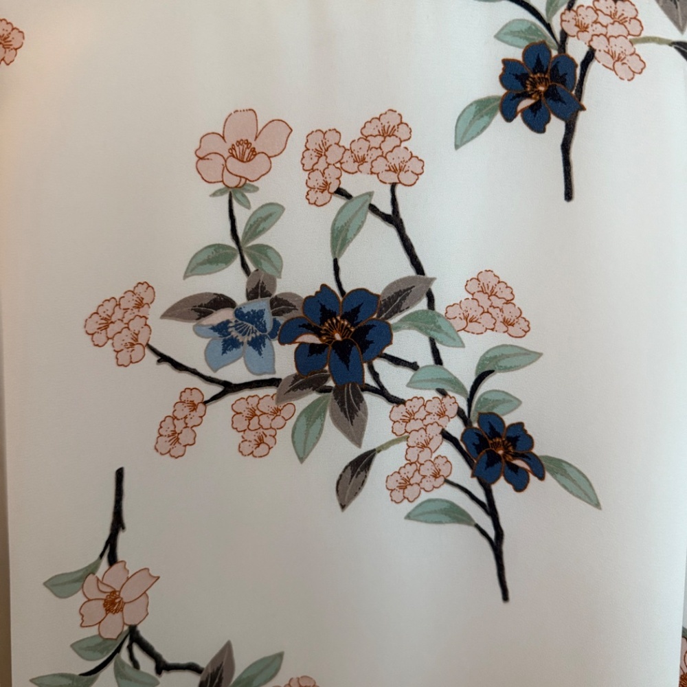 Anne Taylor Blouse - Picture 2 of 2
